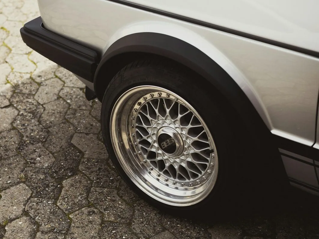 a wheel job on a car out on the street (Portsmouth)